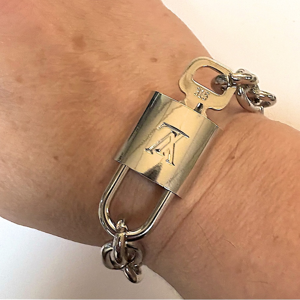 Silver Authentic Louis Vuitton Padlock and Key, Bracelet comes complementary - Picture 8 of 9